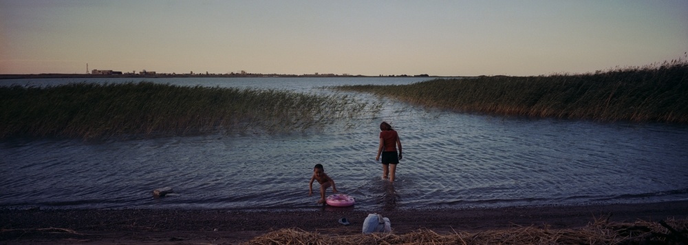 Art and Documentary Photography - Loading PolygonFamily03.JPG