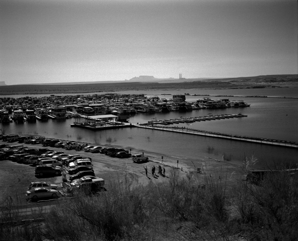 Art and Documentary Photography - Loading 20100902_WahweapMarinaDawn.jpg