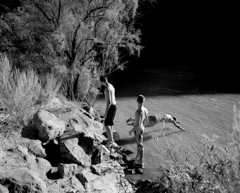 Art and Documentary Photography - Loading 20110807_BoysSwimming.jpg